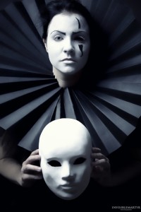 unchain_the_colors_before_my_eyes_by_invisiblemartyr-Joanna Jankowska